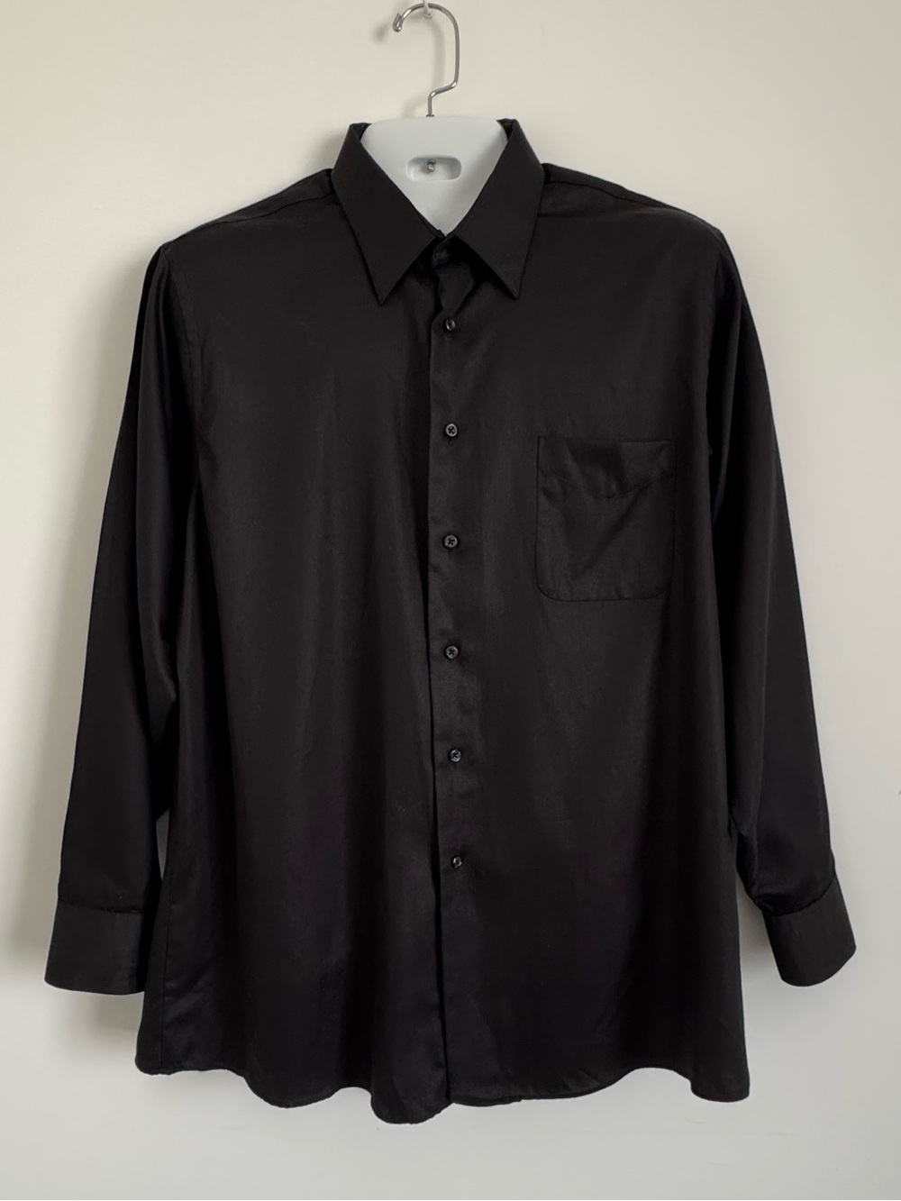 Geoffrey Beene Men's Regular Fit Black Button-Down Shirt (Fits like XL/XXL)